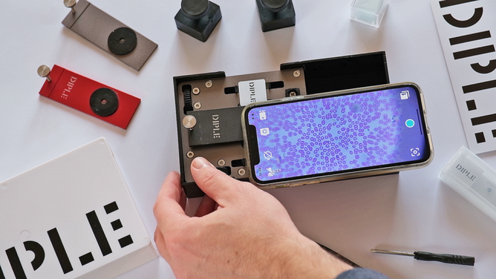 Turn Your Smartphone Into A Microscope Tech News Central Turn Your Smartphone Into A Microscope Tech News Central